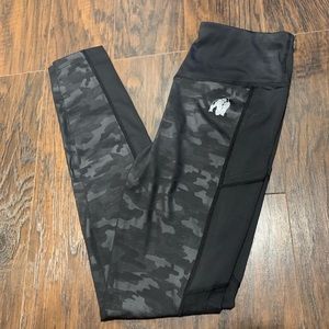 NWT Gorilla Wear Black Camo women’s leggings